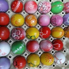 Модерне технике бојења јаја засениле традиционалне