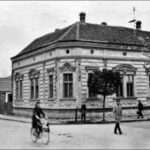 РАБАЏИЈСКИМ СОКАКОМ