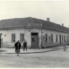КАФАНА КОЈА ЈЕ ДЕЛИЛА И СПАЈАЛА ШАБАЦ У ПРОШЛОСТИ