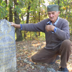 Поштовао свога коња, па му подигао споменик