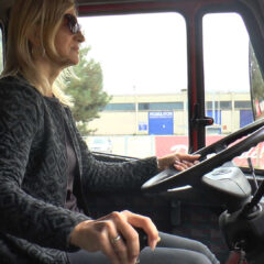 SVETLANA VOZI KAMION OD 40 TONA