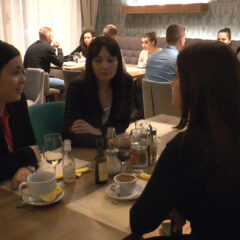 РЕСТОРАН У КОМ ГОСТИ ПЛАЋАЈУ ПЕНАЛЕ АКО КОРИСТЕ МОБИЛНИ ТЕЛЕФОН