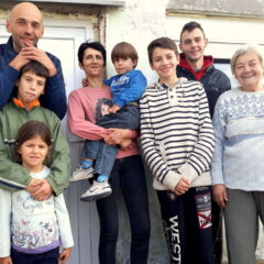 КНЕЖЕВИЋИ ДОБИЛИ УСЛОВЕ ДОСТОЈНЕ ЧОВЕКА УЗ ПОМОЋ „БЛИЦ ФОНДАЦИЈЕ“