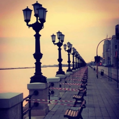 МОНИКА ИЗ БАРИЈА ВОЉЕНИМ ШАПЧАНИМА: „УСКОРО ЋЕМО ДА ПЕВАМО У КАФАНАМА“