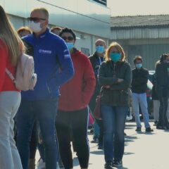 У РЕДУ ЗА ХЛЕБ И „СА ХЛЕБОМ“