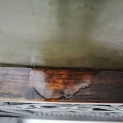 ТРИ ИКОНЕ У ЉУБОВИЈИ МИРОТОЧИЛЕ! ЊИХОВЕ СУЗЕ СИМБОЛИЗУЈУ ДОБРЕ ВЕСТИ (ВИДЕО)