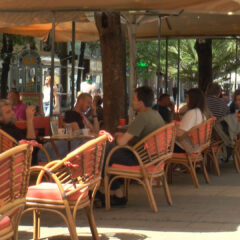 ИСПЛАЋЕН МАРТОВСКИ МИНИМАЛАЦ, АЛИ СЕ МОЖЕ ТРОШИТИ ИСКЉУЧИВО НАМЕНСКИ