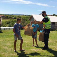 ŠABAČKI POLICAJCI DOKAZALI DA SU PRE SVEGA LJUDI, PA TEK ONDA ČUVARI REDA I MIRA