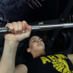 НАЈЈАЧА ЦУРА У ШАПЦУ – ИЗ БЕНЧА ПОДИЖЕ ДО 50 КИЛОГРАМА