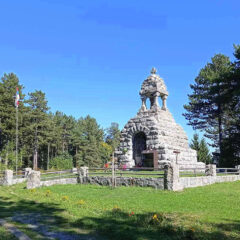 МЕСТО ГДЕ СУ СРПСКИ ОФИЦИР И РЕДОВ ГИНУЛИ ЗАЈЕДНО