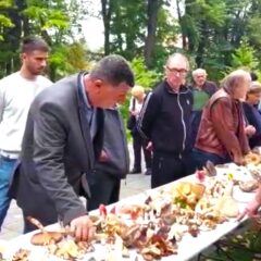 ДЕЛИКАТЕС ЗА КОЈИ СУ ПОТРЕБНЕ „ЧЕТВОРЕ ОЧИ”