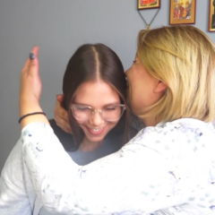 ОД ОЧАЈА ДО СПАСА У СТРАНОЈ ЗЕМЉИ – ВЕРА И ПОДРШКА ТЕОДОРИ ВРАТИЛЕ ОСМЕХ НА ЛИЦЕ