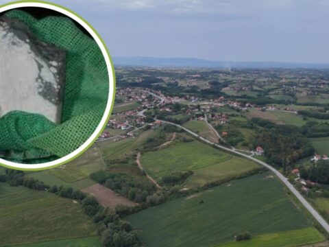 ЈАДАРИТ — ОТКРИЋЕ СТОЛЕЋА, ПОДЕЛЕ ГОДИНЕ